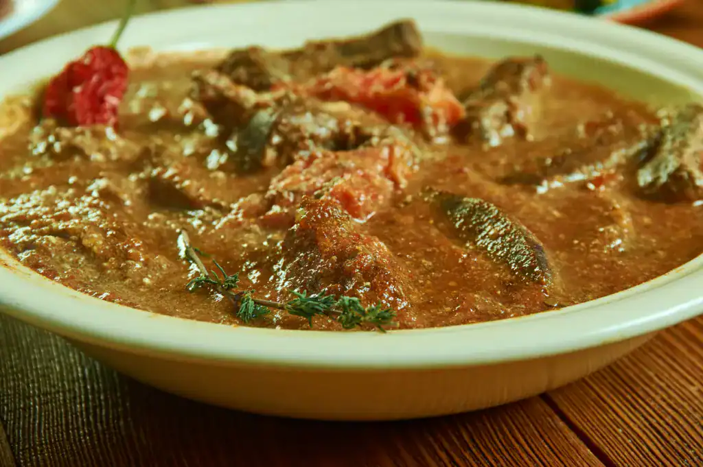 Fergese of Tiirana with beef liver, Albanian national dishes