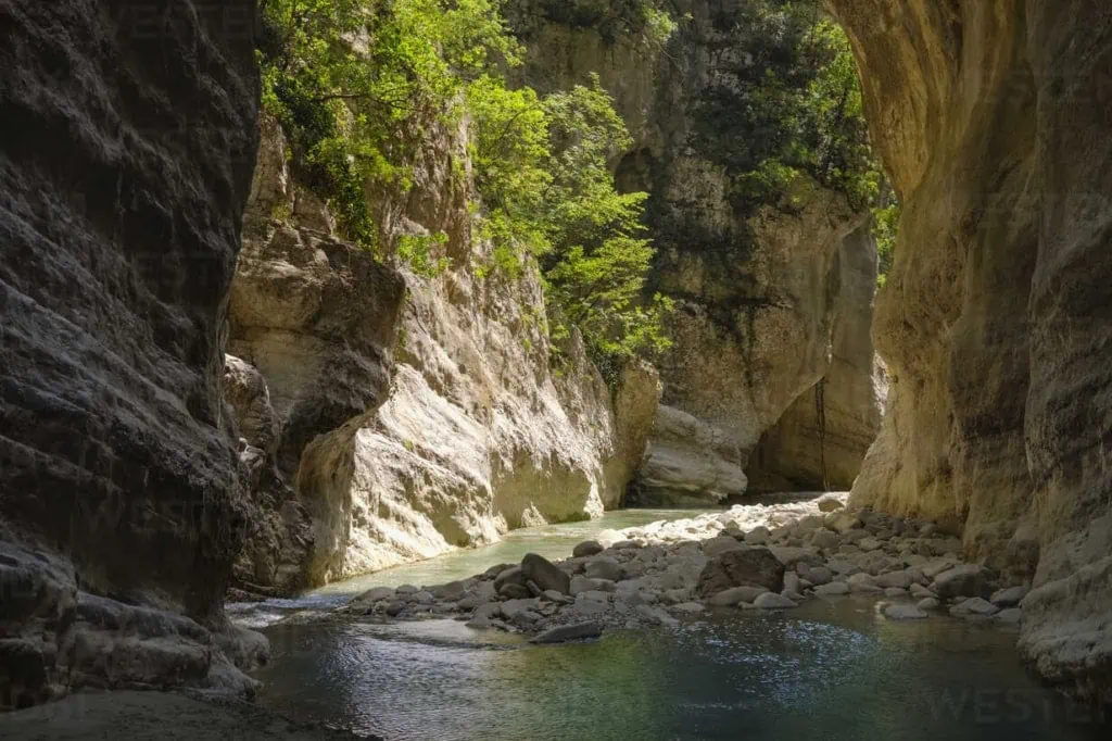 hotove dangelli national park albanbien