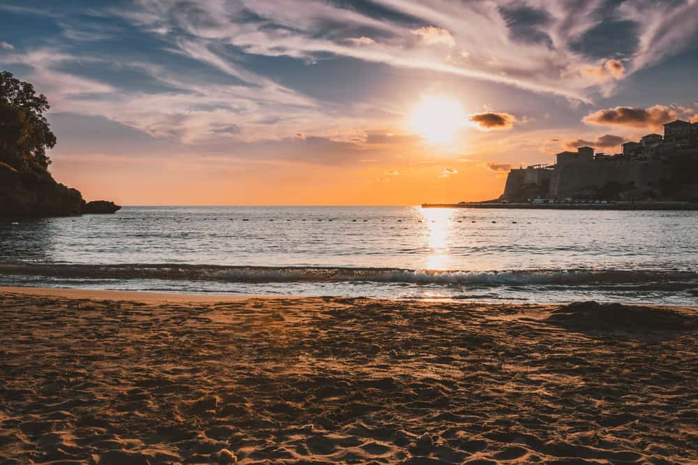 Ulcinj, Montenegro - 01. Oktober 2018: Kleiner Strand Ulcinj