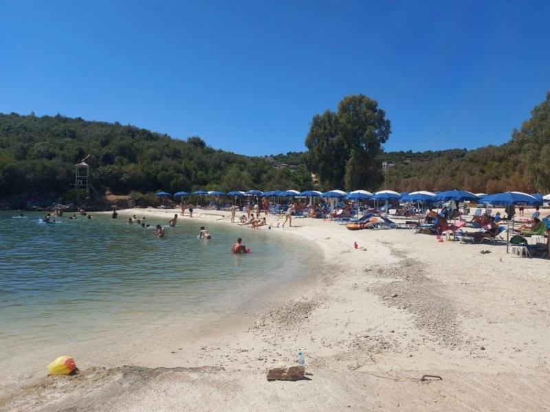 Puerto Rico Beach, Ksamil Albanien mit weißem Sandstrand
