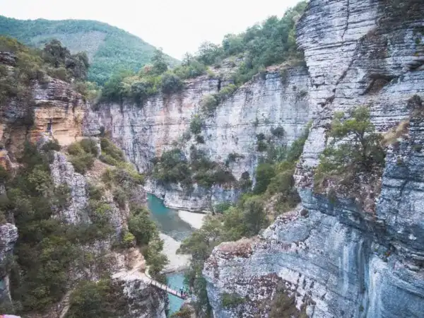 Südalbanien-Rundreise_Berat-Osum-Canyon