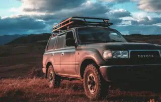 Abenteuer-albanien-4x4-auto-in-der-natur.jpg.