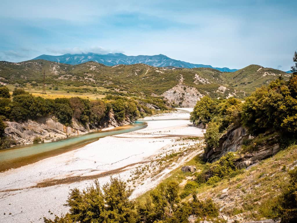 Shushice-Fluss-in-Albanien