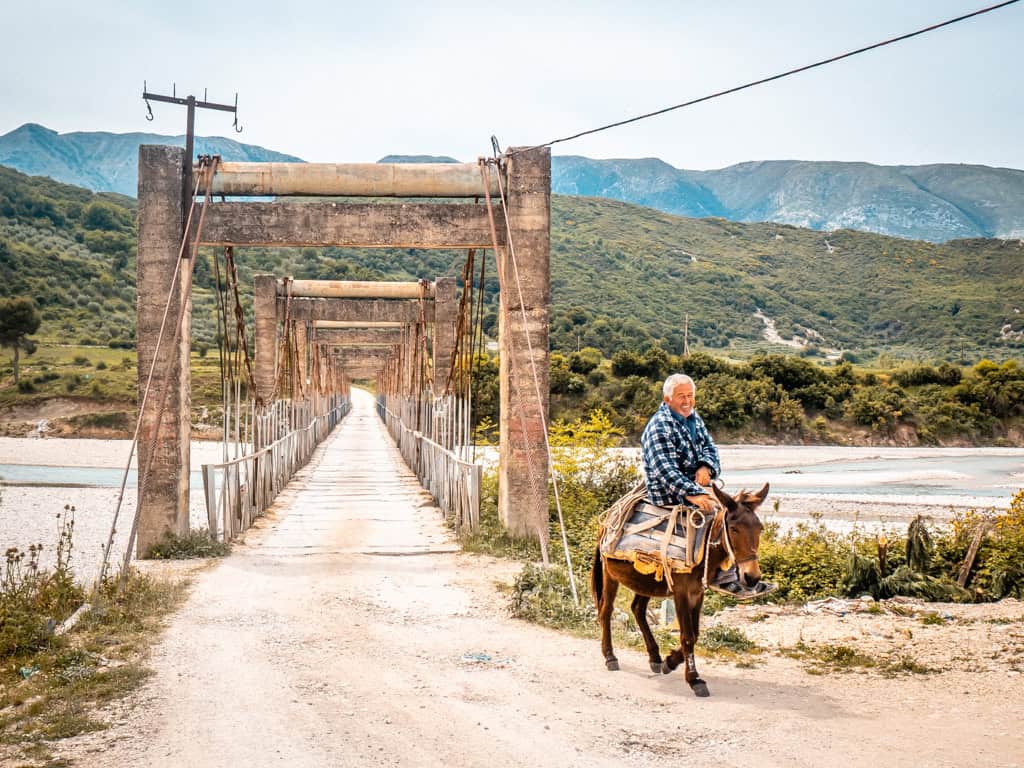 Shushice-Fluss-in-Albanien