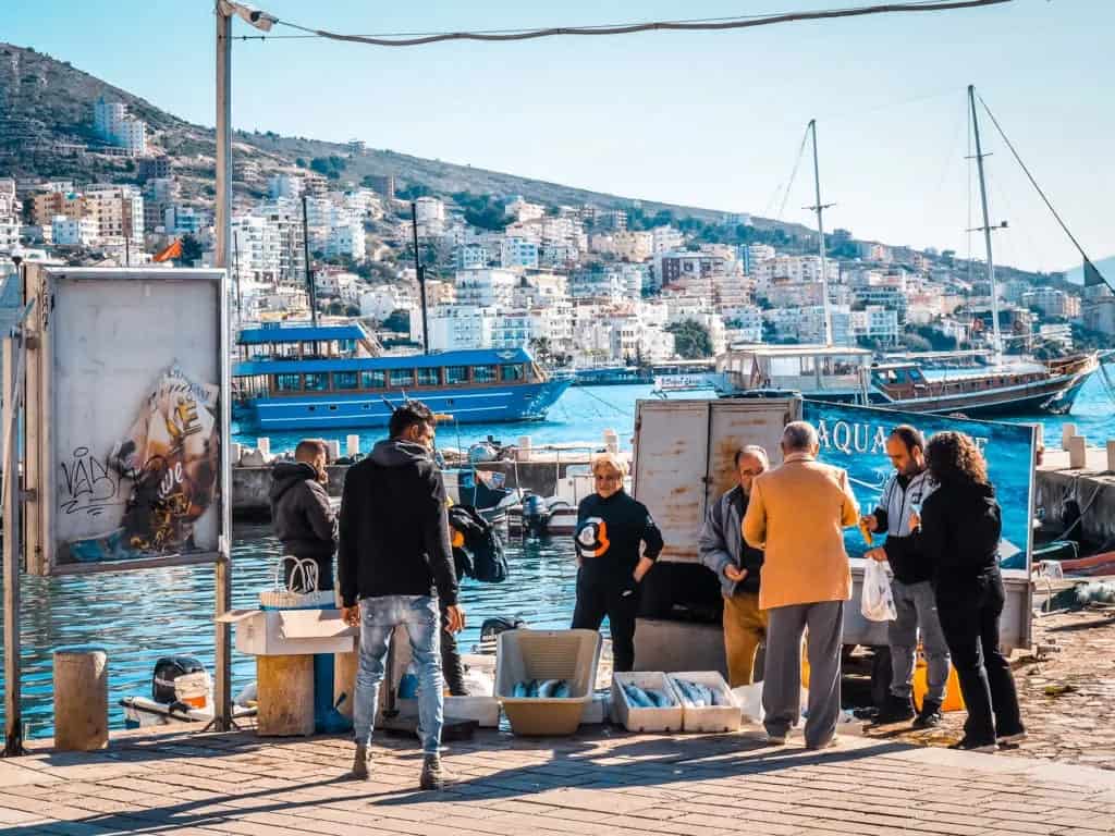 Saranda: Hafen