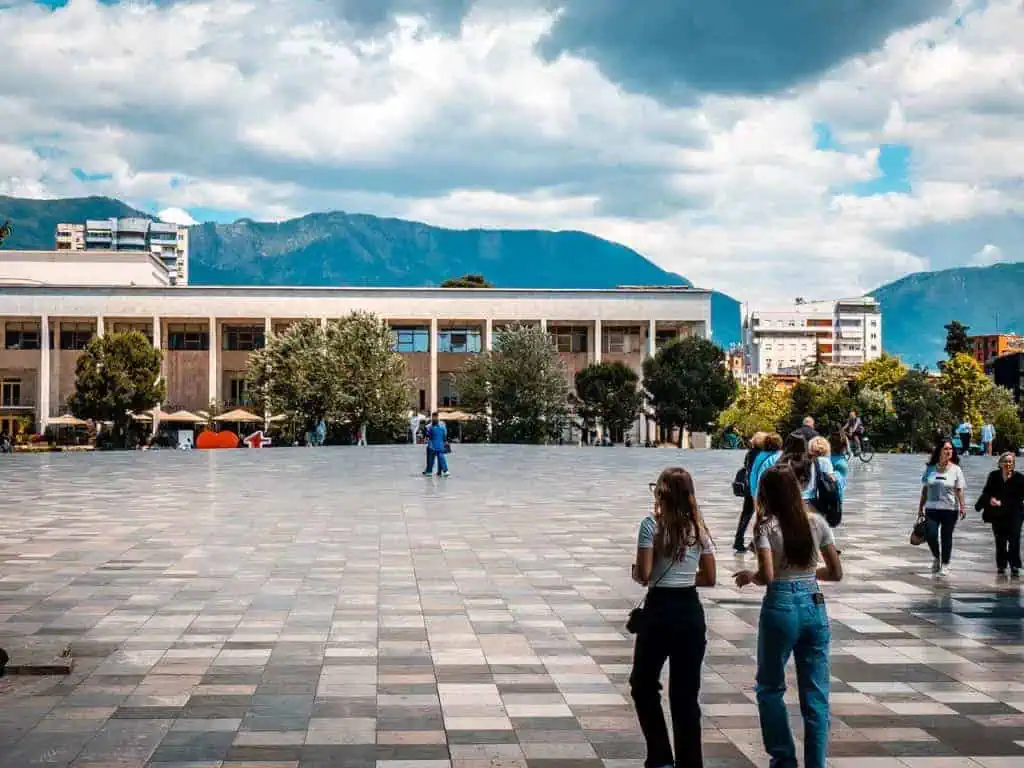 Tirana Albanien Skanderbeg Platz mit Historischem Museum