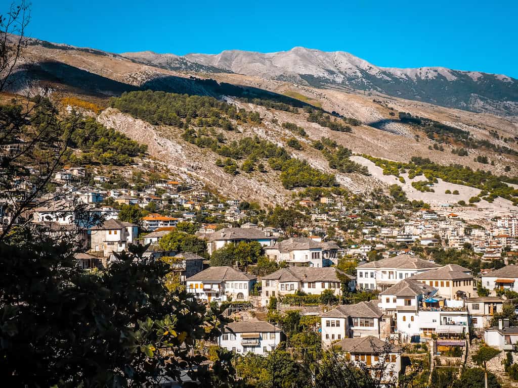 Gjirokastra – Albaniens faszinierende Steinstadt