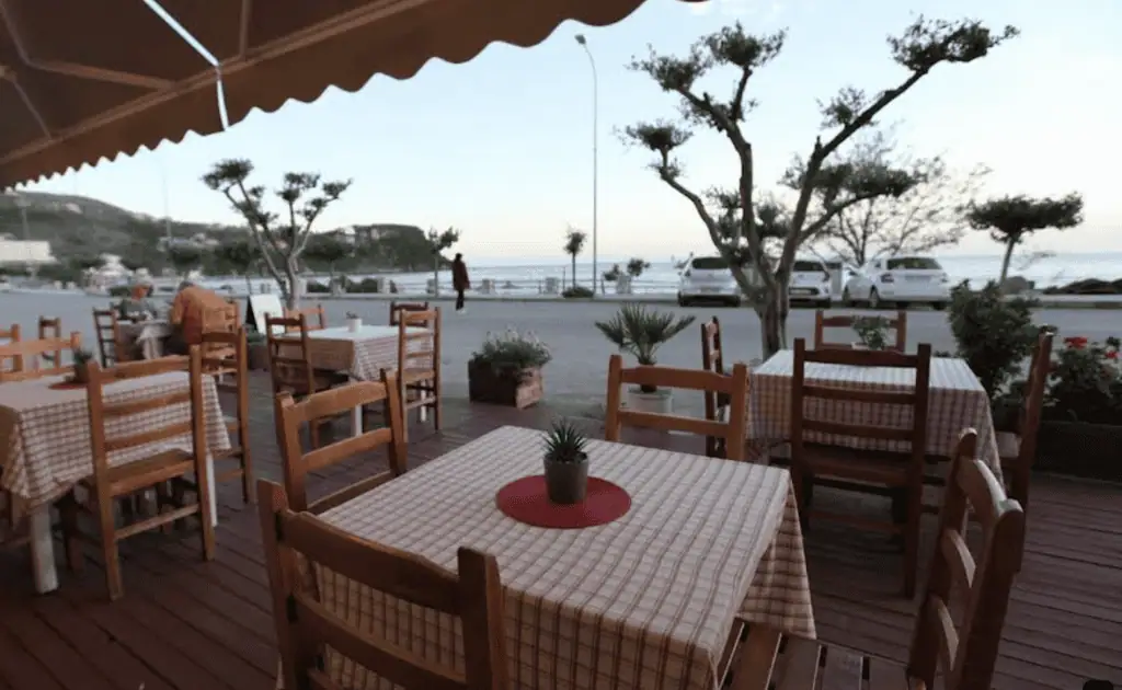 Unterkunft Himare Terrasse