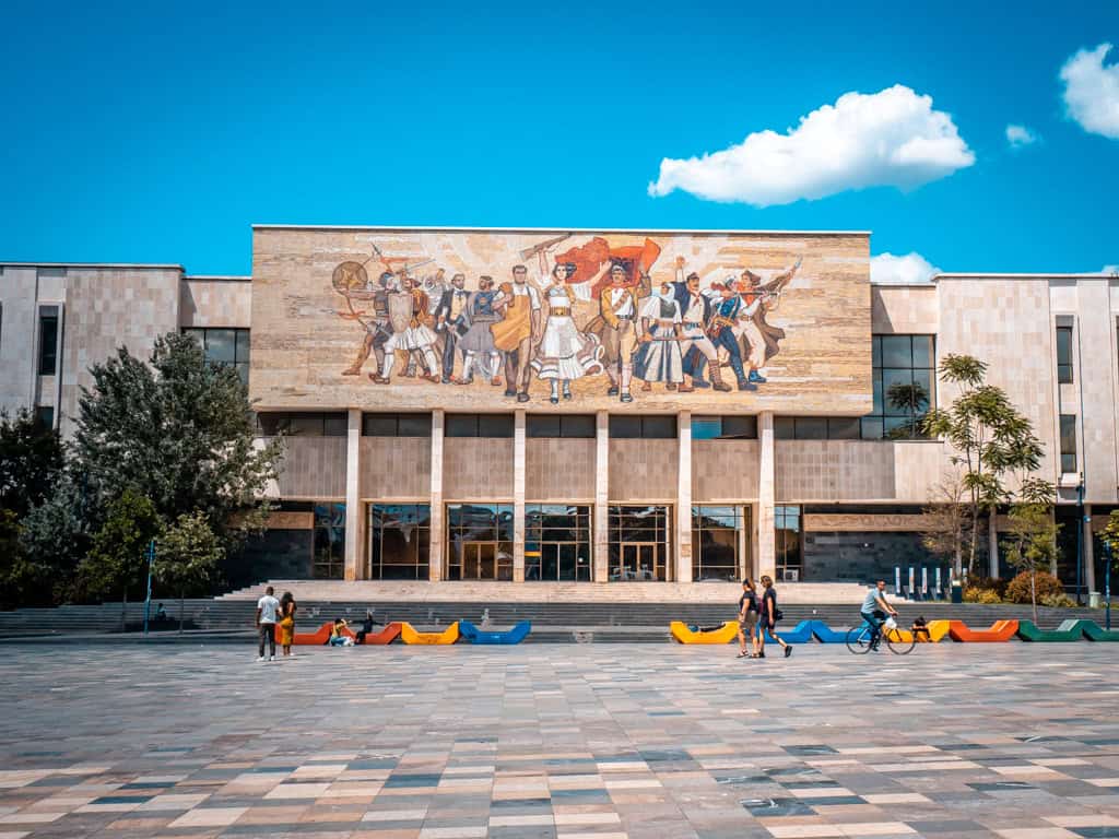 Tirana Skanderbeg square Nationales Geschichtsmuseum